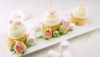 cupcakes-1850628_640