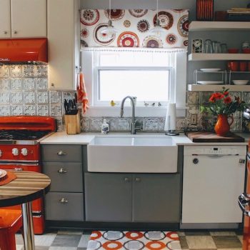 Big-Chill-retro-kitchen-red-Big-Chill-colorful-kitchen-appliances(pp_w842_h626)