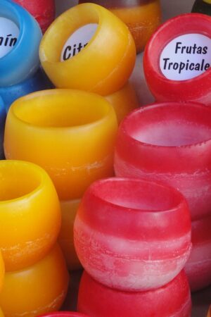 candles-472379_960_720