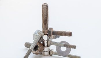 76970-umg2221-magnet-ktery-vybrat-1