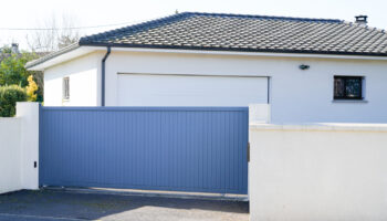 Automatic,Sliding,Grey,Gate,Modern,House