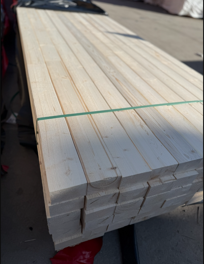 Smrkové konstrukční hranoly